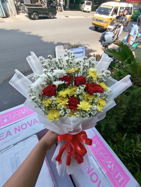 handbucketyansflorist hand bucket yans florist